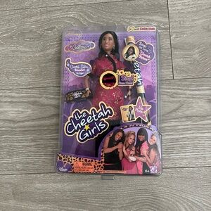 Disney The Cheetah Girls Galleria Singing Doll, NWT